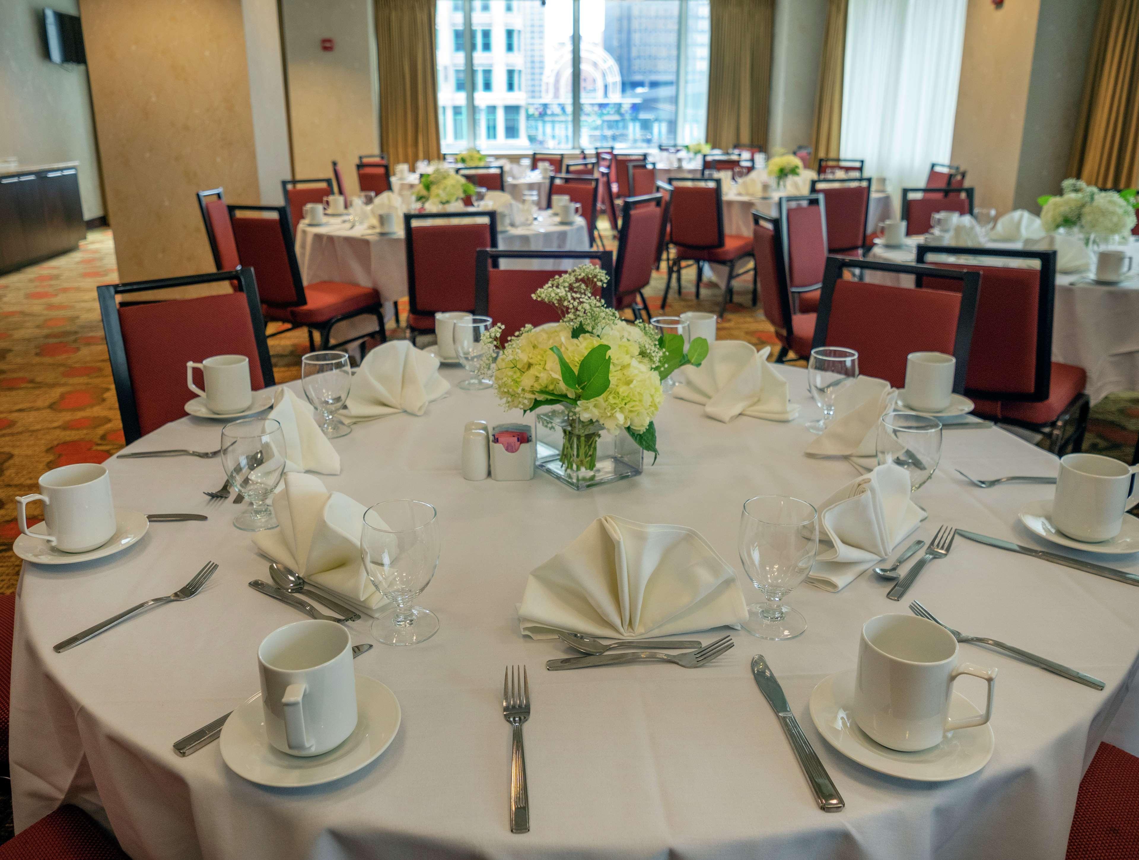 The Hilton Garden Inn Buffalo-Downtown Exterior foto